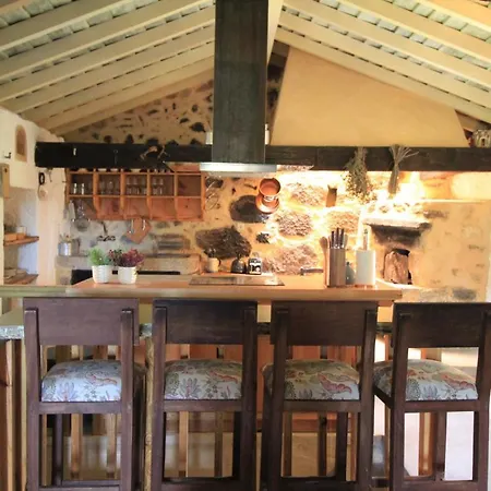 Semesterbostad Casa De Vilar De Rei - Refugio No Minho Com Piscina