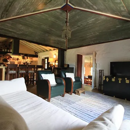 Dom wakacyjny Casa De Vilar De Rei - Refugio No Minho Com Piscina *